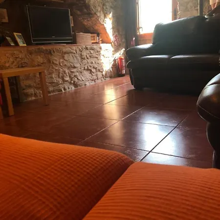 Mas Molladar Solo Adultos * קמפרודון